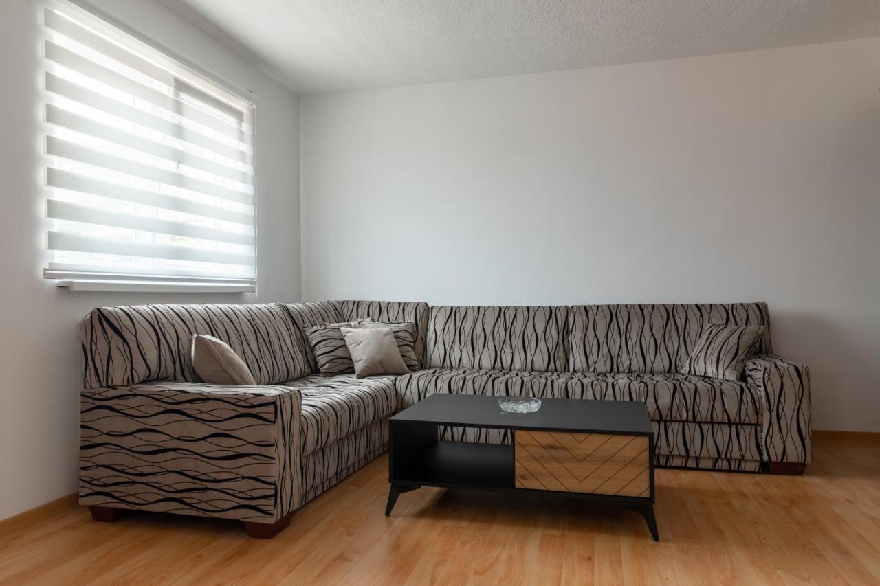 Apartmani Ba SJJ Extérieur photo